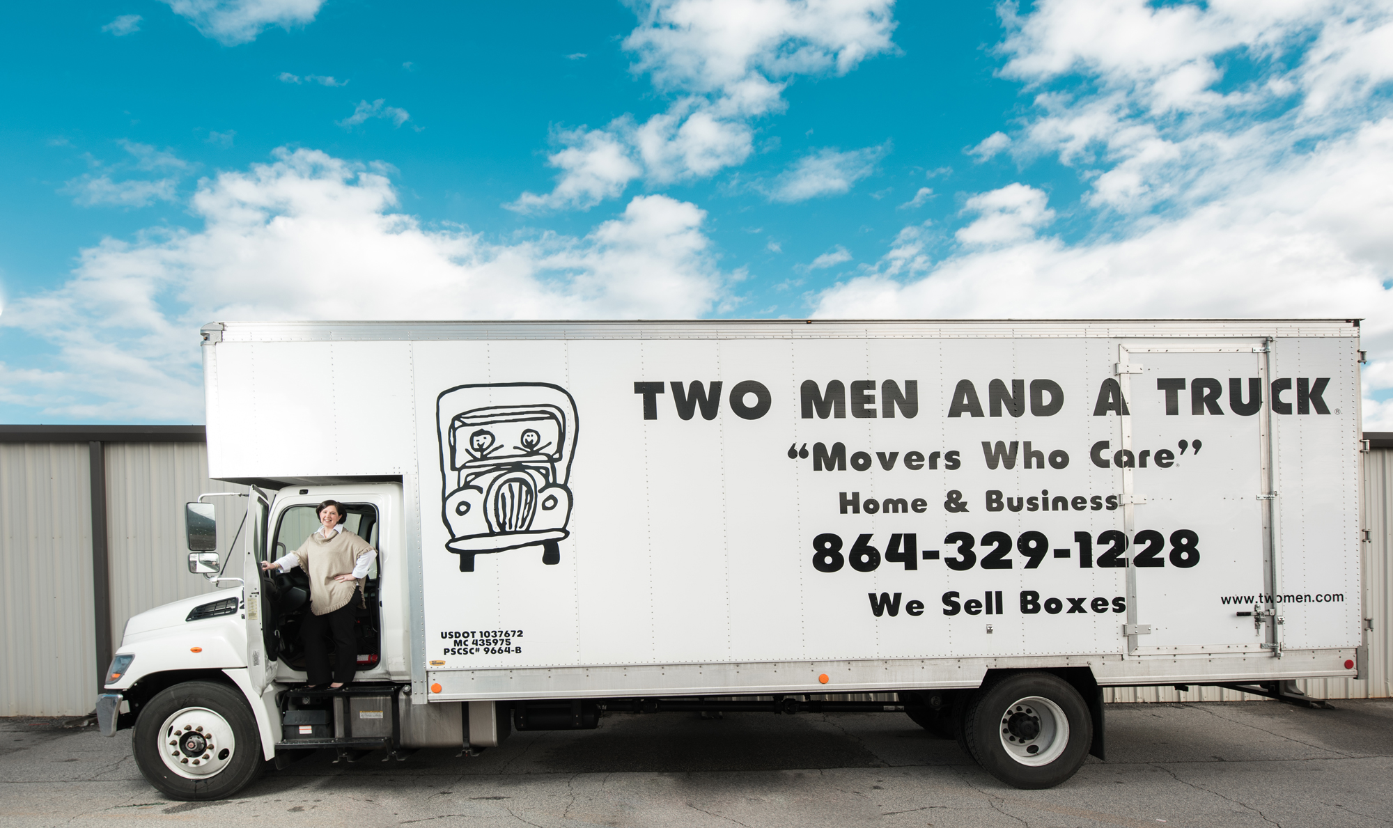 TWO MEN AND A TRUCK Franchise Opportunity Franchise Business Review